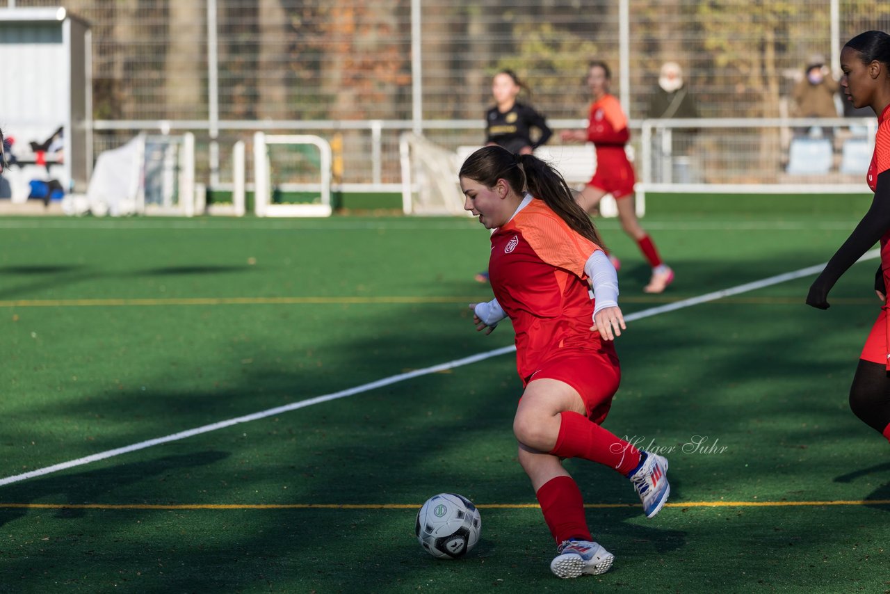 Bild 324 - wBJ VfL Pinneberg2 - Eimsbuttler TV 3 : Ergebnis: 5:0